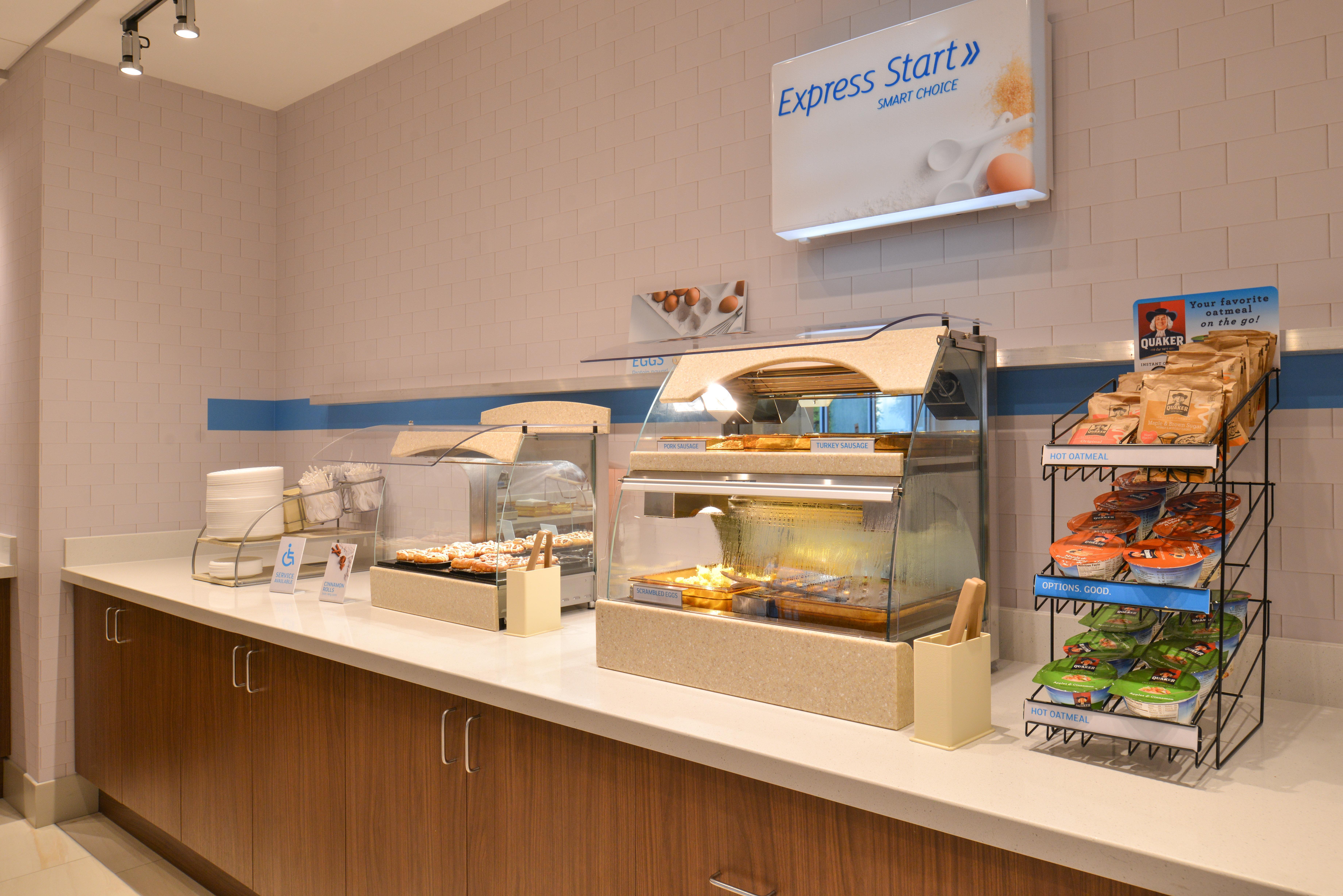 Holiday Inn Express & Suites Omaha Airport By Ihg Carter Lake Eksteriør billede