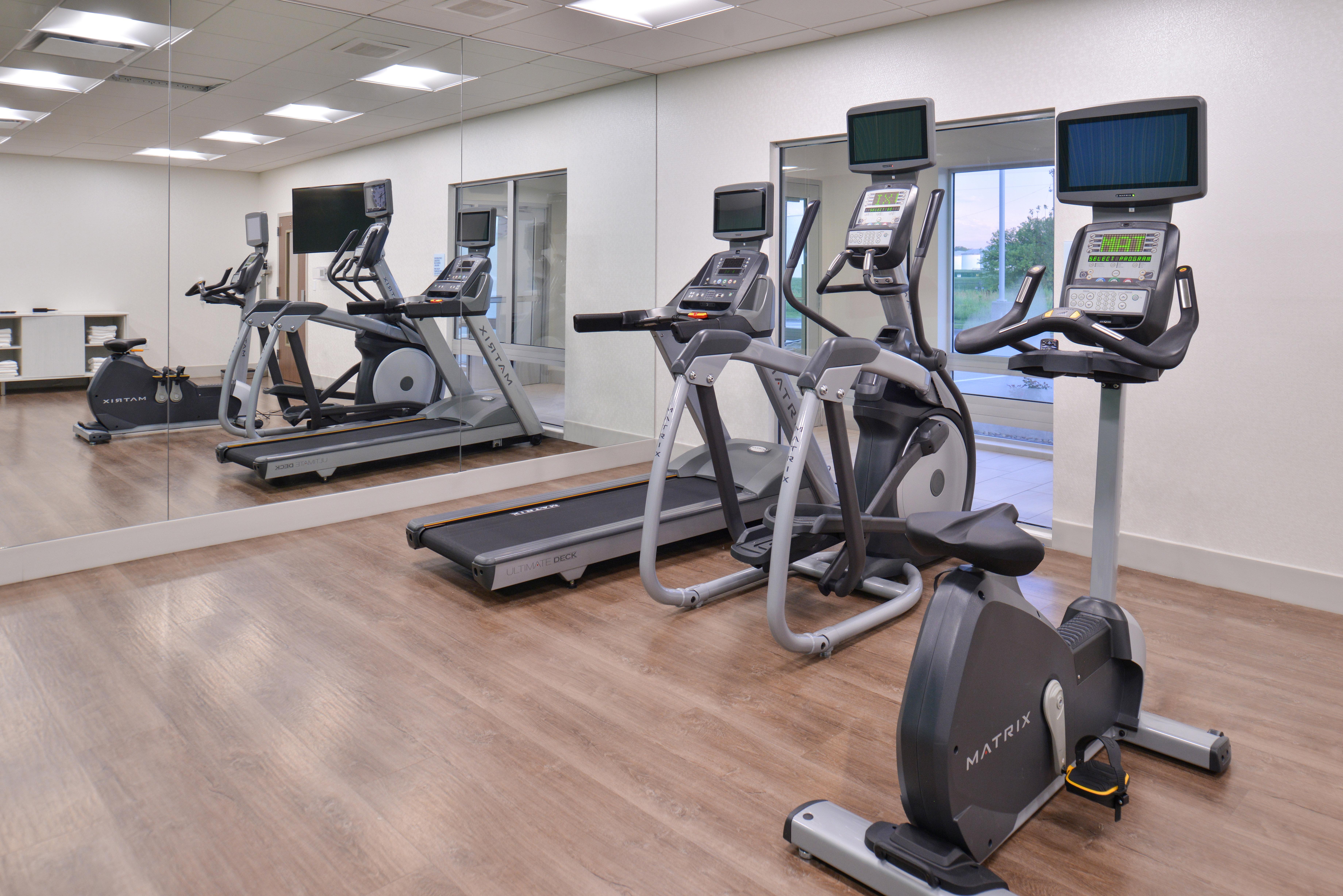 Holiday Inn Express & Suites Omaha Airport By Ihg Carter Lake Eksteriør billede