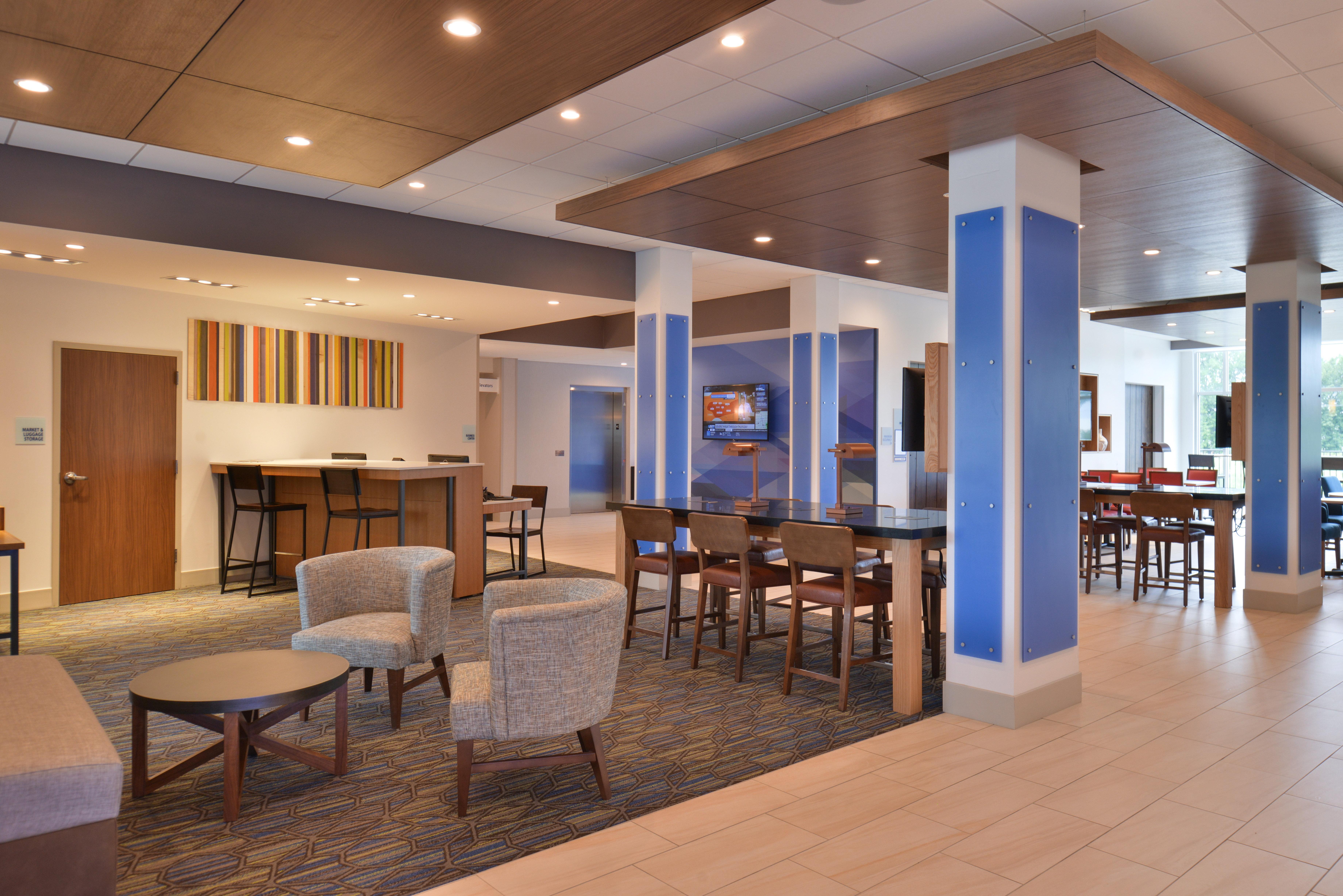 Holiday Inn Express & Suites Omaha Airport By Ihg Carter Lake Eksteriør billede
