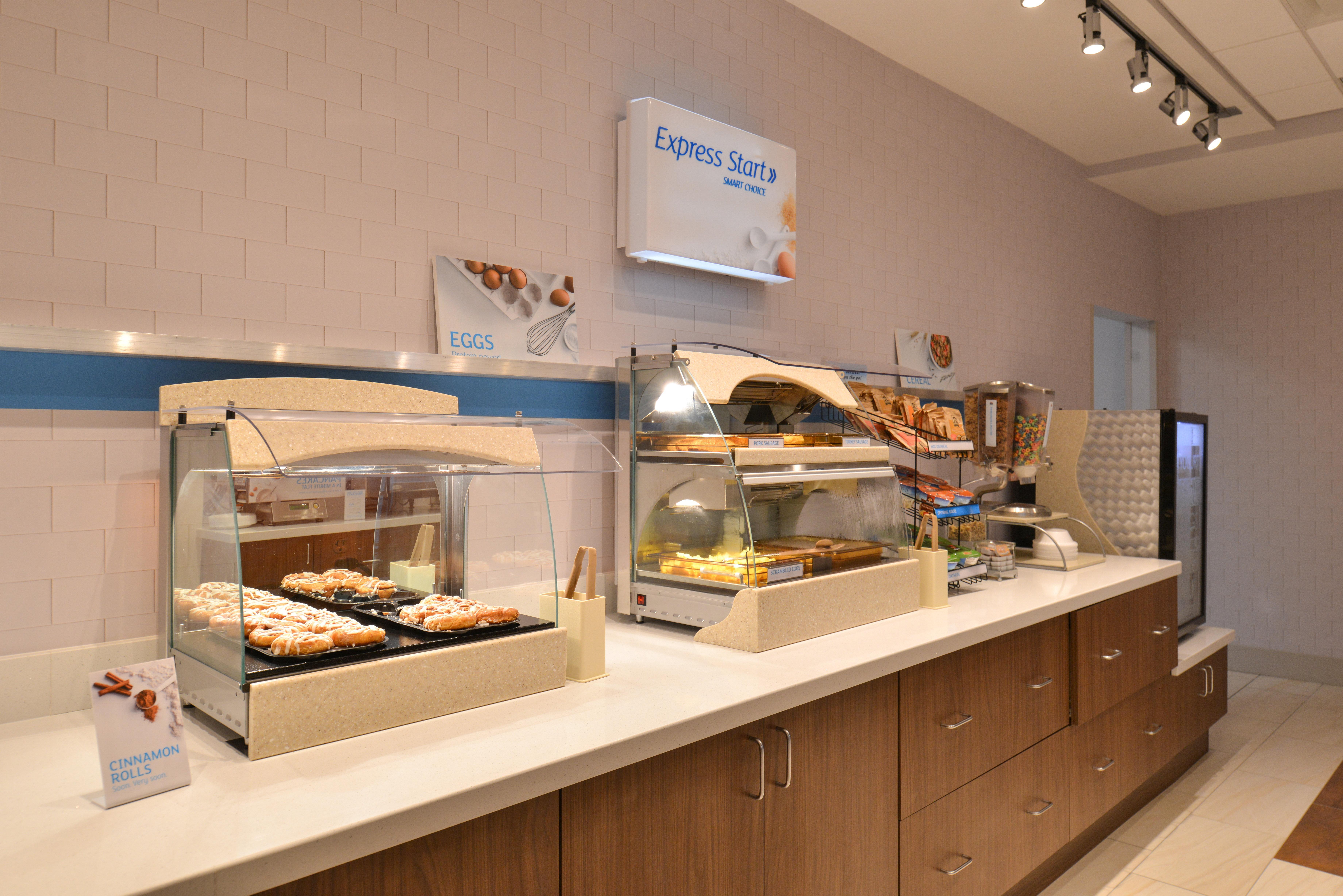 Holiday Inn Express & Suites Omaha Airport By Ihg Carter Lake Eksteriør billede