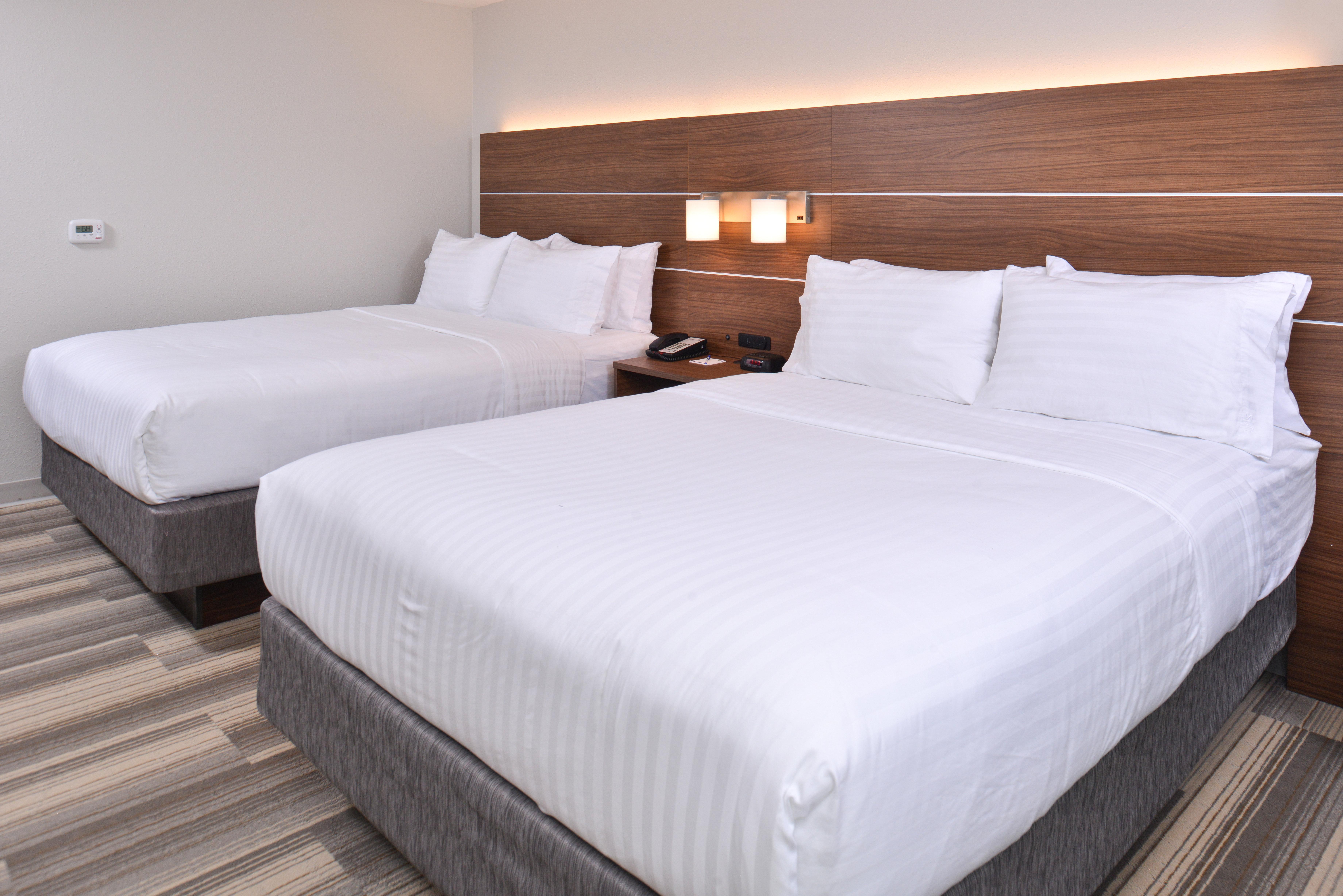 Holiday Inn Express & Suites Omaha Airport By Ihg Carter Lake Eksteriør billede