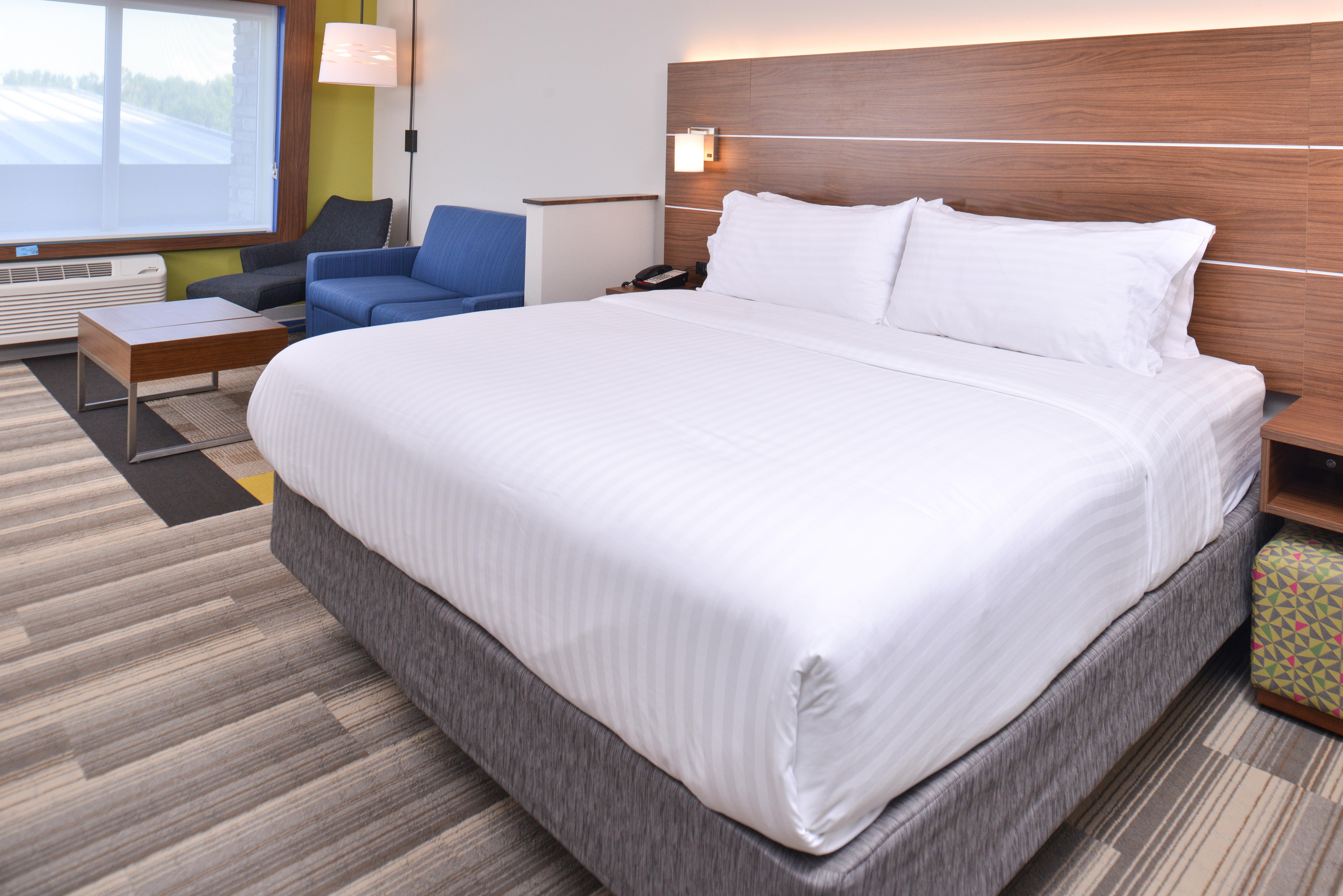 Holiday Inn Express & Suites Omaha Airport By Ihg Carter Lake Eksteriør billede