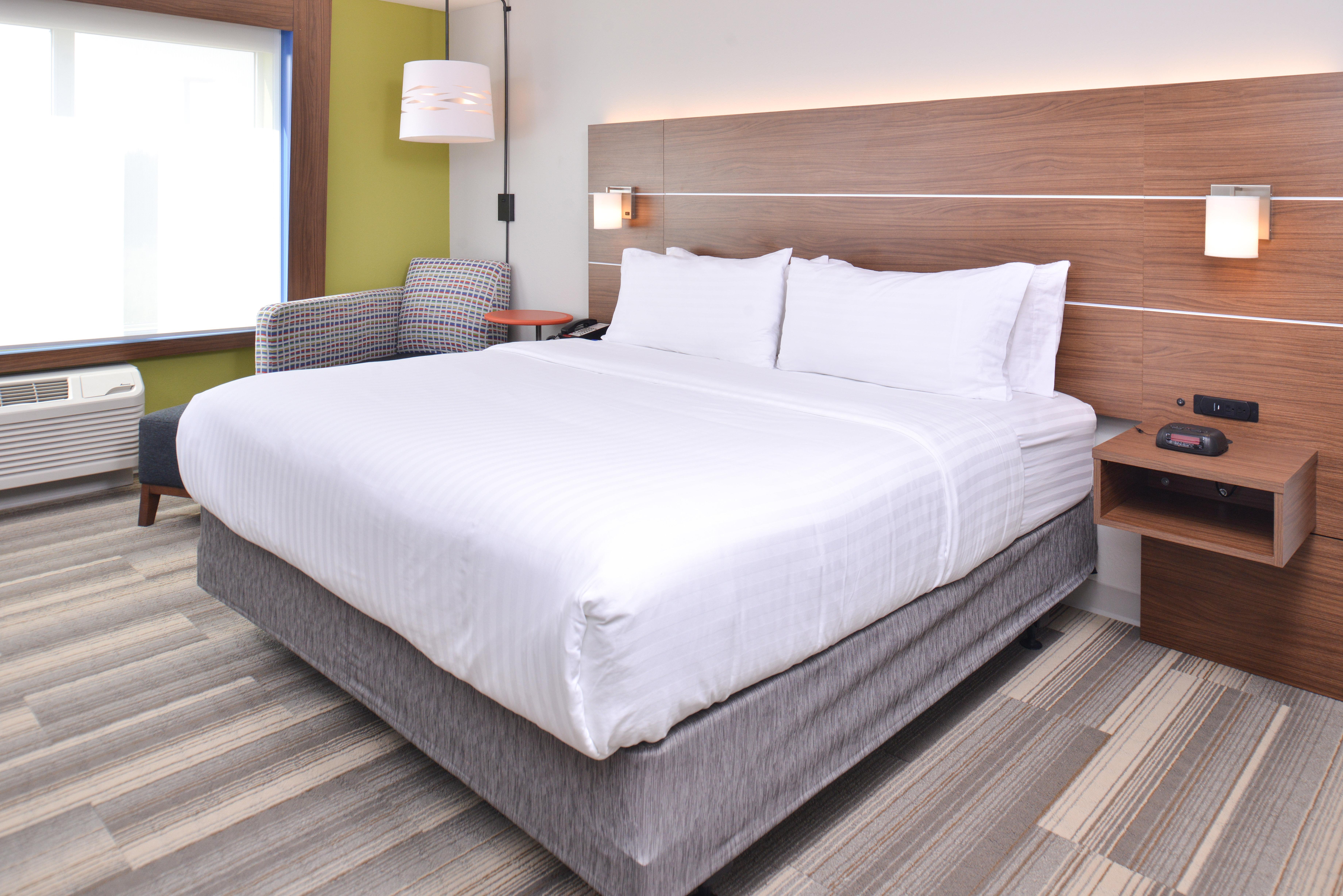 Holiday Inn Express & Suites Omaha Airport By Ihg Carter Lake Eksteriør billede