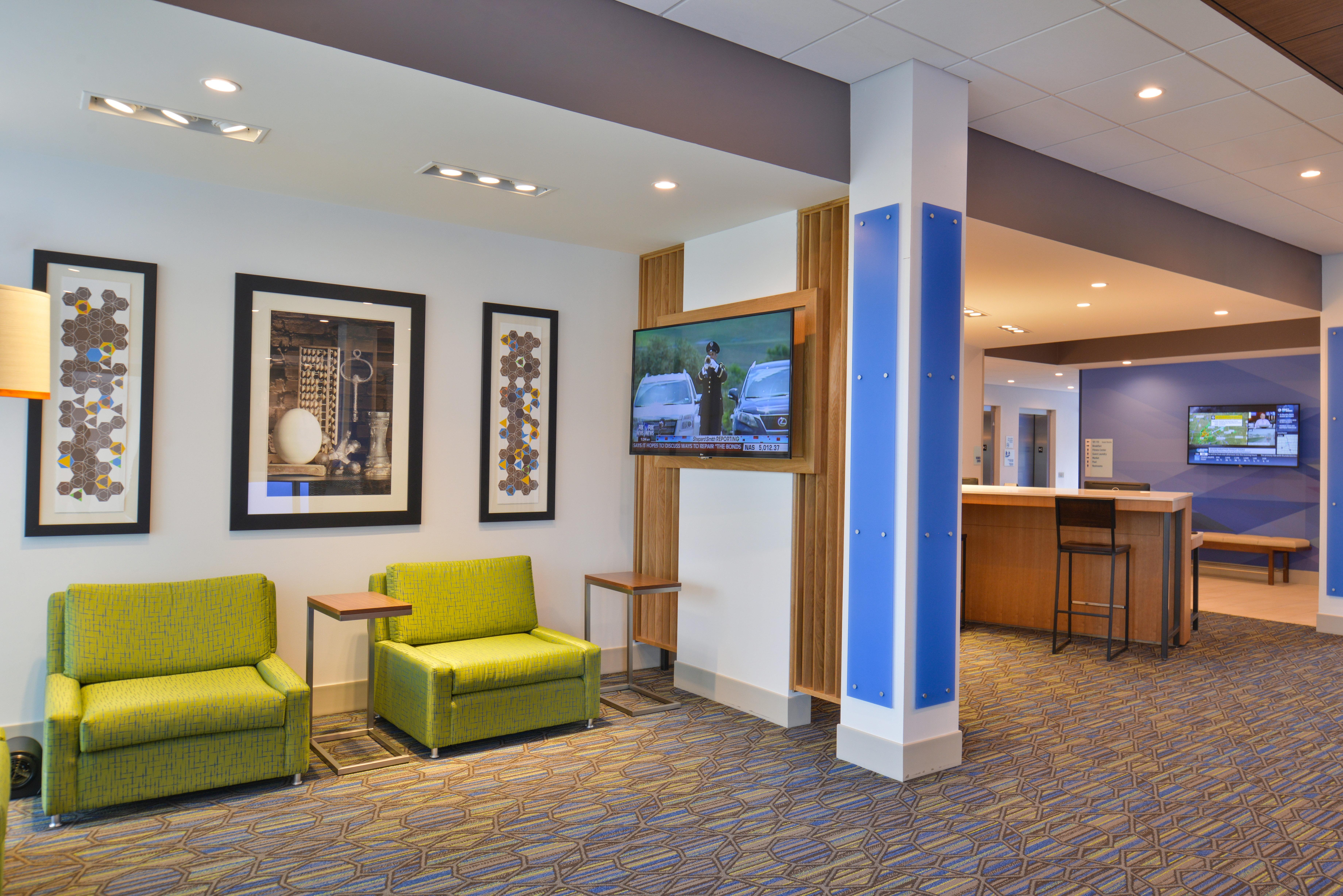 Holiday Inn Express & Suites Omaha Airport By Ihg Carter Lake Eksteriør billede