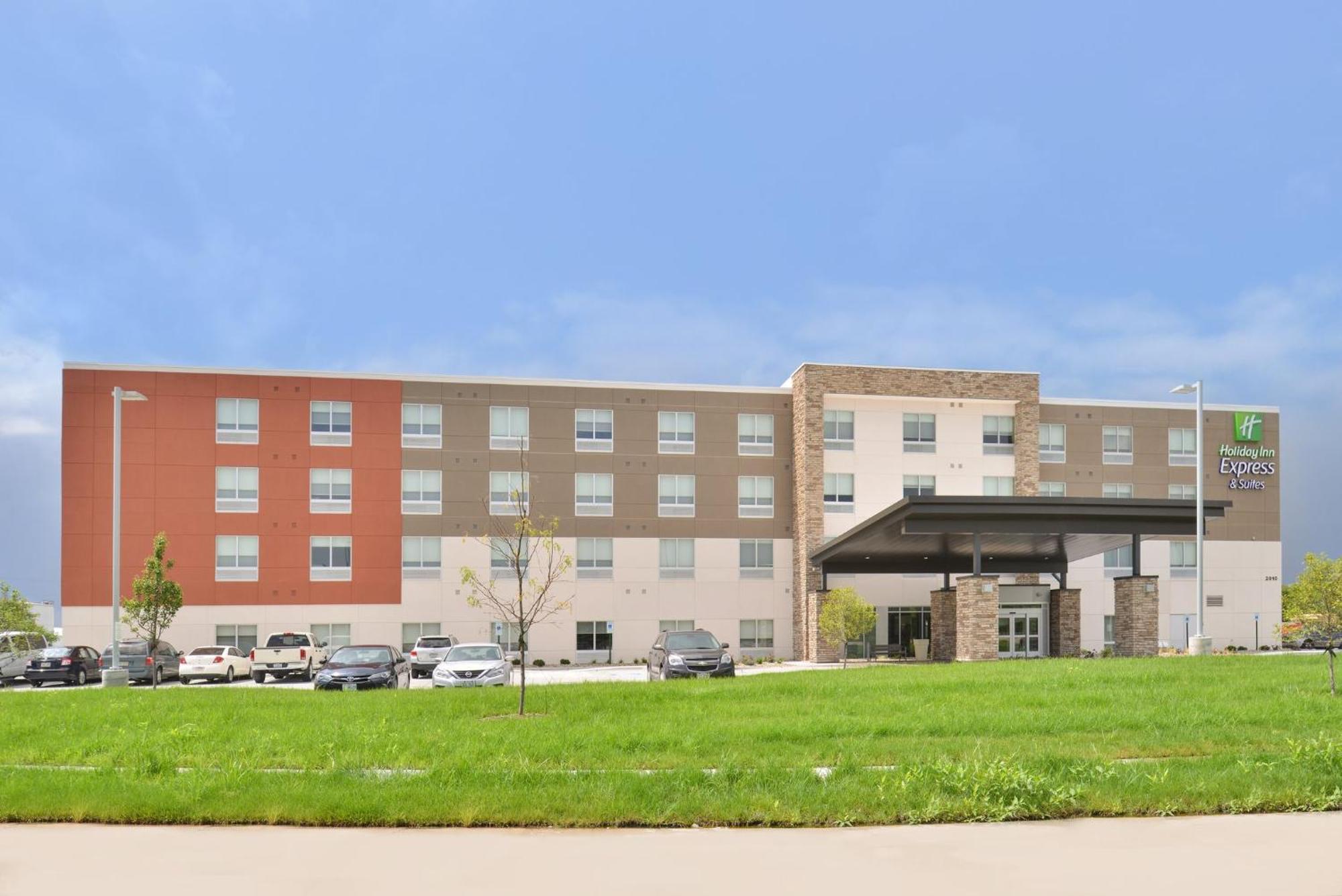 Holiday Inn Express & Suites Omaha Airport By Ihg Carter Lake Eksteriør billede