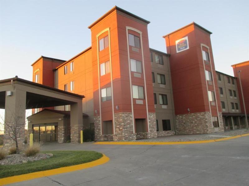 Holiday Inn Express & Suites Omaha Airport By Ihg Carter Lake Eksteriør billede